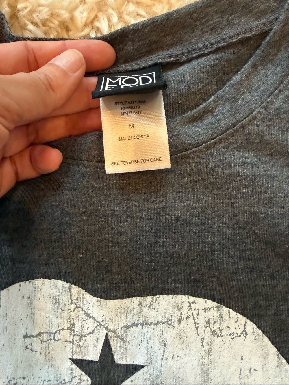 šÆ3 for $15 šÆGrey California t shirt juniors size medium - Picture 3 of 3